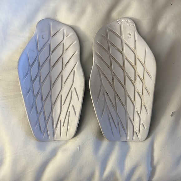 Nike shin pads. - Picture 2 of 2